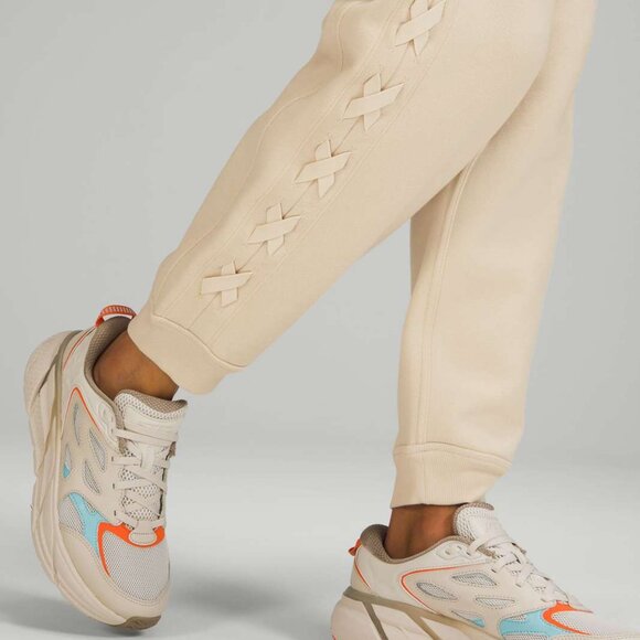 Lululemon Braided Detail High-Rise Jogger Black | 8 - Picture 9 of 9